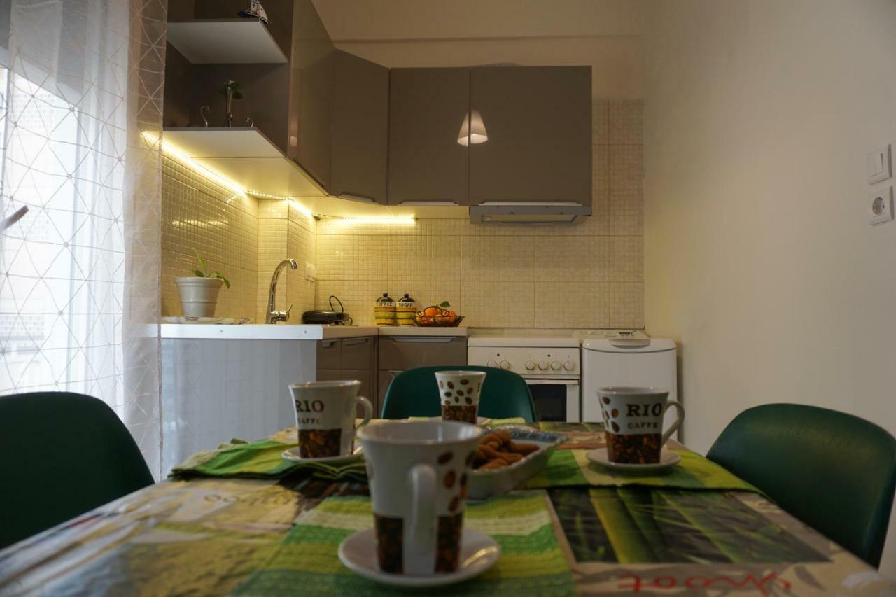 Afrodite'S Apartment Athena Bagian luar foto